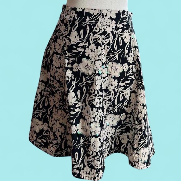 Dresses & Skirts - Floral Black and White Women's Skirt